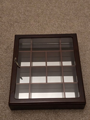 Vintage wooden display - vintage,