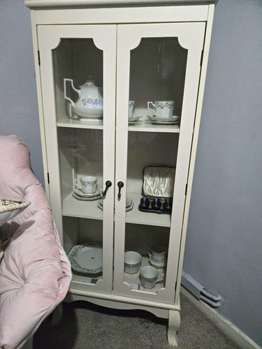 White wooden freestanding - wooden,