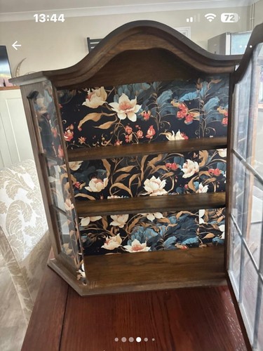 Display cabinet - display,
